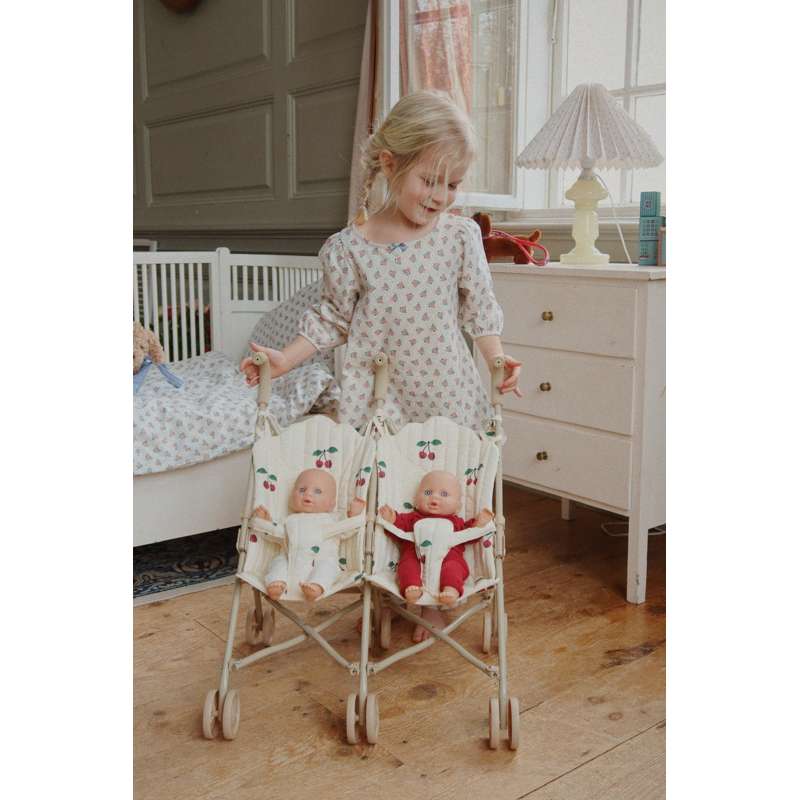 Konges Sløjd Dukke Tvillingeklapvogn - Ma Grande Cerise