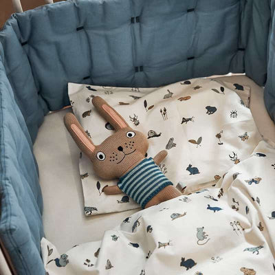 Leander Babysengetøj 70x100 cm - Forrest - Dusty Blue