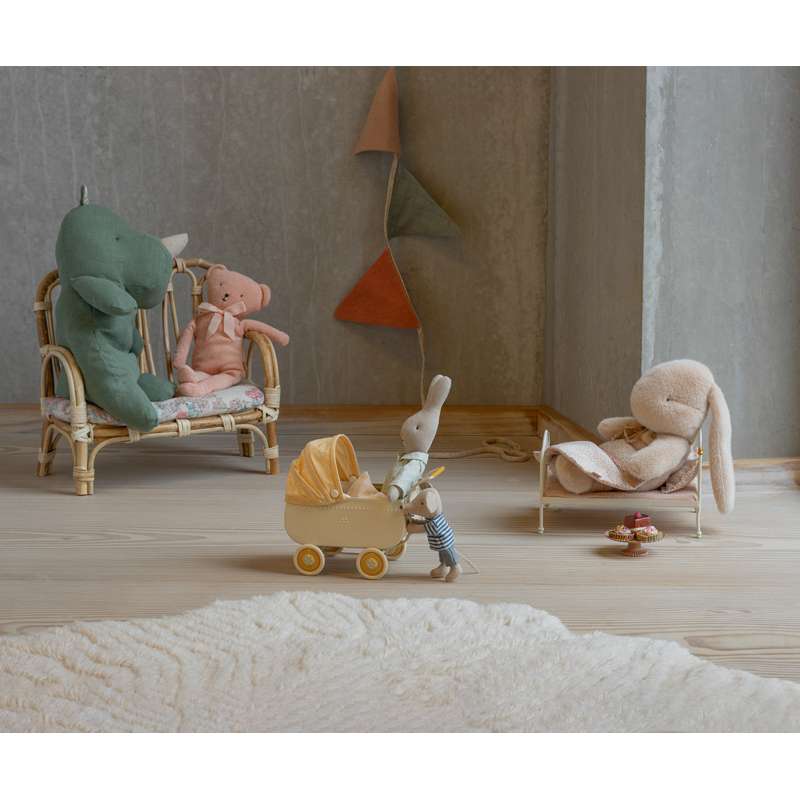 Maileg Safari Friends - Næsehorn - Medium - Salviegrøn