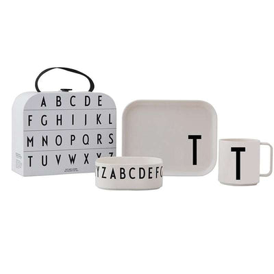 Design Letters Classics in a suitcase - Tritan spisesæt